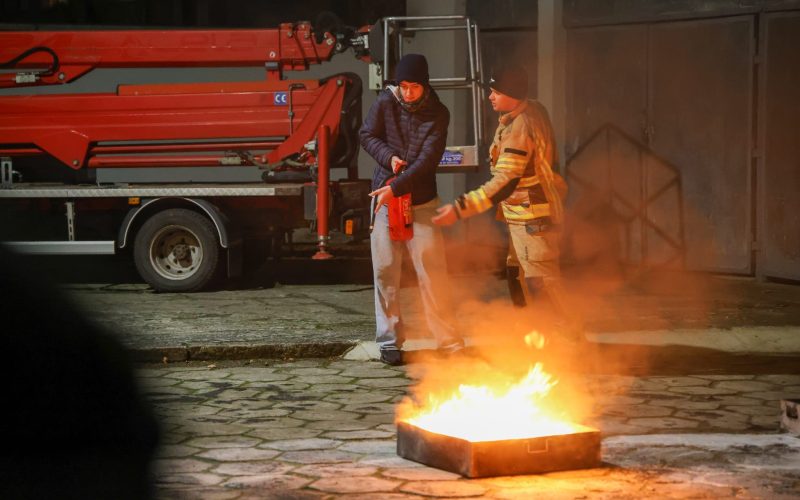 Pożary baterii litowo-jonowych w firmie – jak przygotować pracowników?
